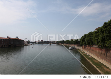 ガロンヌ川の写真素材
