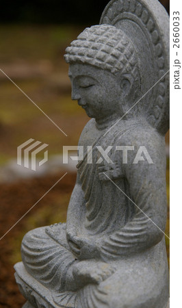釈迦如来 お釈迦様 石仏 仏像の写真素材 - PIXTA