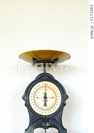 針 スケール 秤 目盛りの写真素材