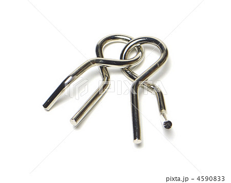 知恵の輪の写真素材 Pixta