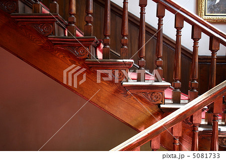 階段 手すり 洋館 赤絨毯の写真素材