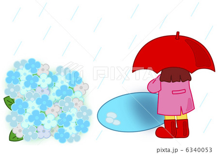 後ろ姿 レインコート 傘 女の子の写真素材