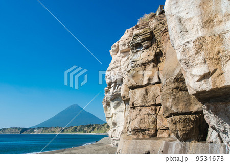 伏目海岸 池田湖 地層の写真素材