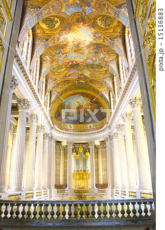 礼拝堂 内装 宮殿 ベルサイユ宮殿の写真素材 - PIXTA