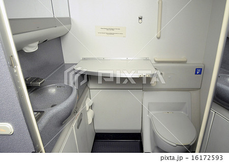 歯磨き トイレットペーパー 消臭 お手洗いの写真素材