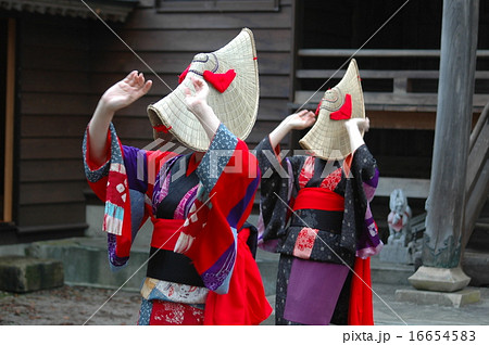 鳥追い笠の写真素材