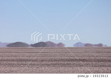 陽炎 かげろう 砂漠 カゲロウの写真素材