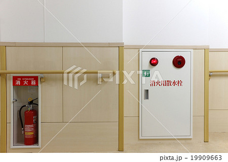 消火栓ボックスの写真素材 - PIXTA