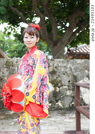 琉装 花笠の写真素材