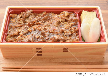 焼肉弁当の写真素材