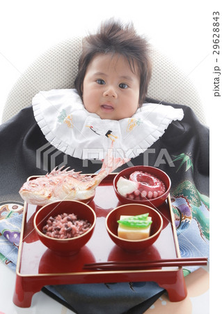 お宮参り 赤ちゃん お食い初め お食初の写真素材