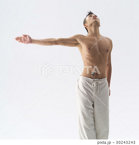腕を上げる 男性の写真素材