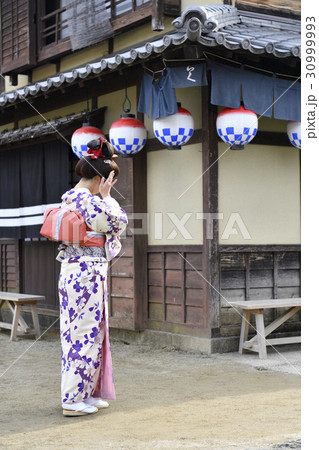 時代劇 セット 女性 着物の写真素材