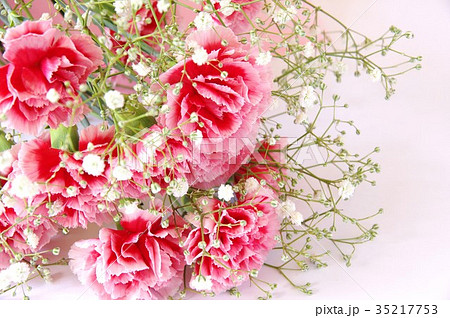カスミソウ 花束の写真素材
