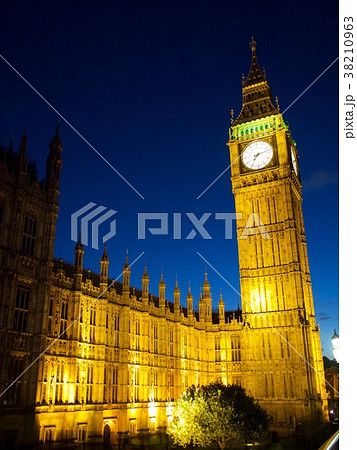 時計塔 外国 イギリス ビッグベンの写真素材