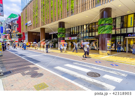 吉祥寺駅公園口の写真素材