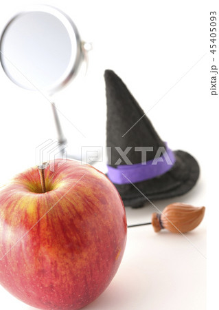 白雪姫 りんご 童話 リンゴの写真素材