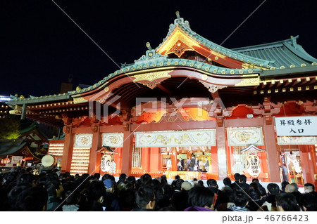 初詣 人混み 神田明神 神田神社の写真素材