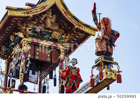 春の高山祭 飛騨高山 山車 からくり人形の写真素材