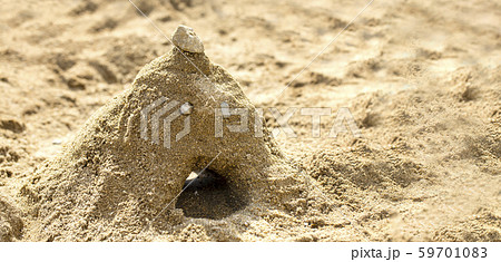 山 砂浜 砂 トンネル 砂山の写真素材