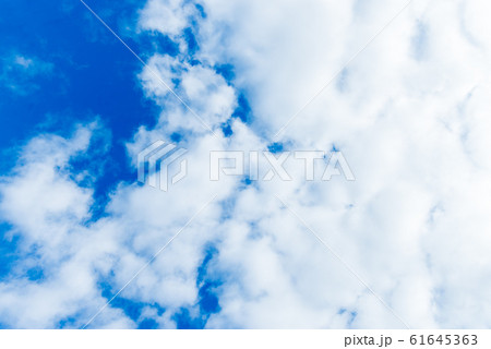 しらす雲の写真素材