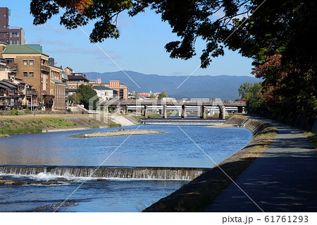 三条河原 遊歩道 京都府 京都市の写真素材