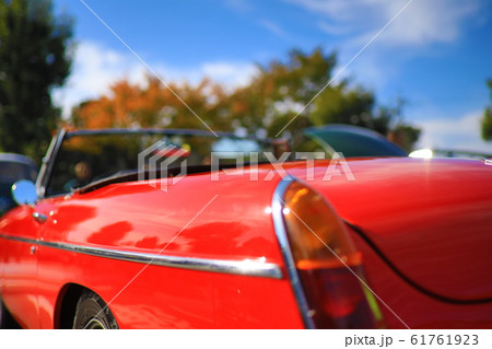 車 クラシックカー オープンカー 赤い車の写真素材 - PIXTA