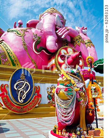 ピンク ピンクガネーシャ タイ タイ観光の写真素材