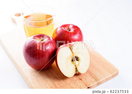 りんごジュースの写真素材