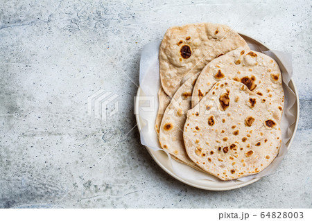 HD wallpaper: flatbread with black spatula, chapati, indian, pancakes, food  | Wallpaper Flare