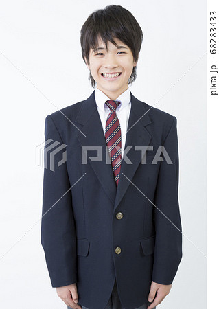 男子中学生 笑顔の写真素材