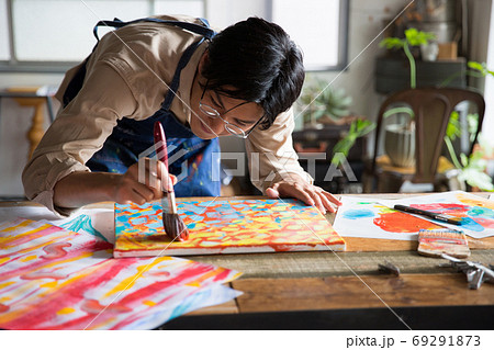 ベレー帽 画家の写真素材