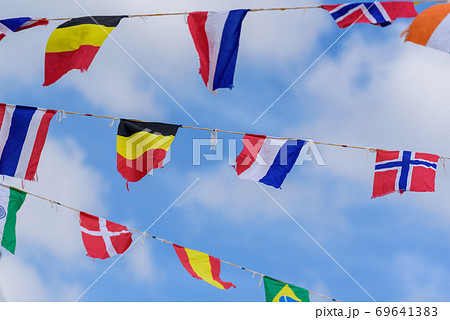 万国旗 運動会の写真素材