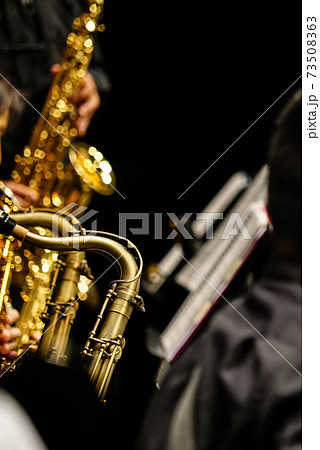 サックスの写真素材集 ピクスタ