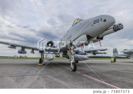 A-10 サンダーボルト 横田基地の写真素材 - PIXTA