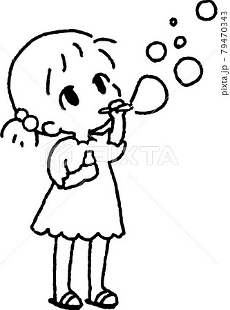 女の子 子供 シャボン玉 吹くのイラスト素材