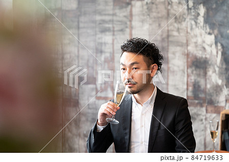 ダンディ 男 ハンサム 人の写真素材