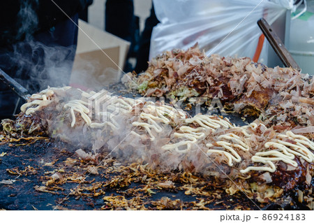 広島焼き 出店 屋台 夏祭りの写真素材 - PIXTA