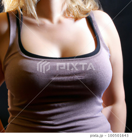 胸 上 頂上 T-シャツの写真素材 - PIXTA