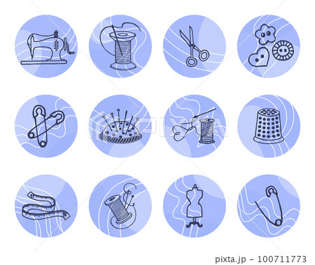 Sewing thread spools icon. Cartoon wooden rolls