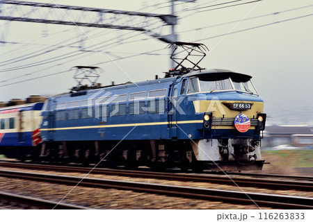 寝台特急 ブルートレイン なは 列車の写真素材 - PIXTA