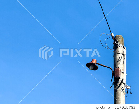 電柱 街灯 レトロ 電球の写真素材 - PIXTA